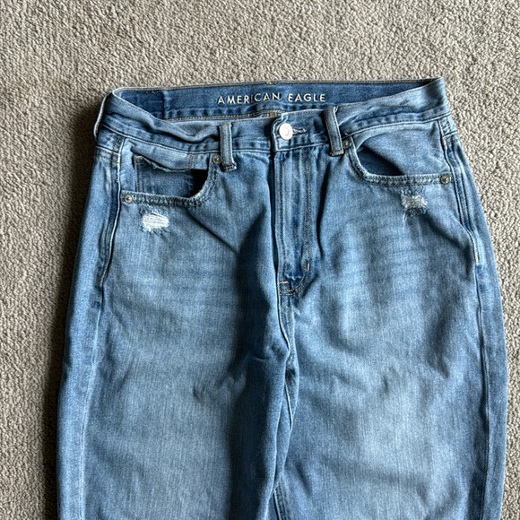 AE Distressed Mom Jean - Picture 2 of 10